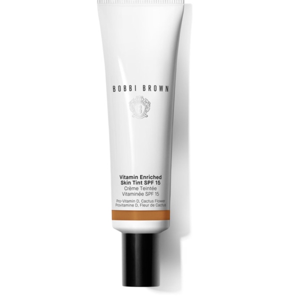 Bobbi Brown Vitamin Enriched Skin Tint SPF 15, Golden 4